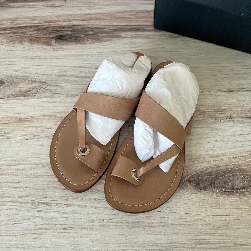 Bernardo Tia Sandal  - size 8M